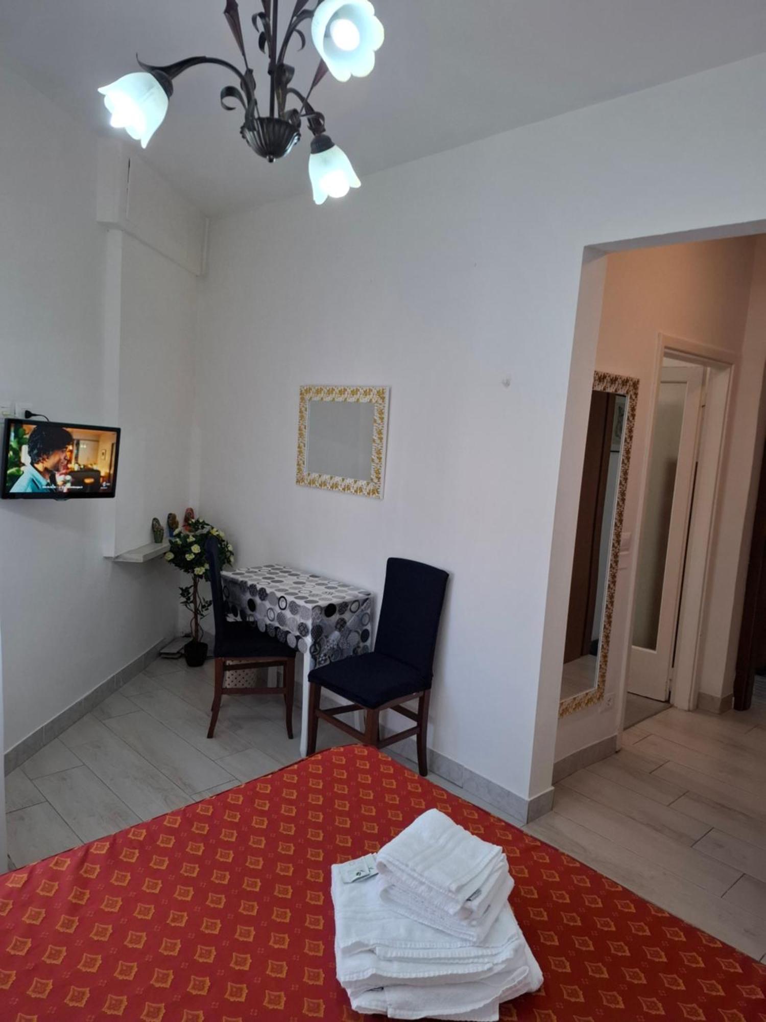 Le Maschere Mestre Bagian luar foto